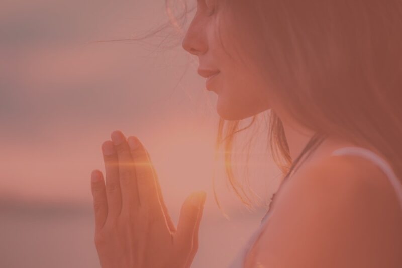 Online meditatiereeks Ester Channel Bloom website