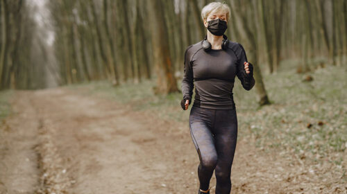Carla Peeter video mondmaskers mondkapje tijdens sporten Bloom web