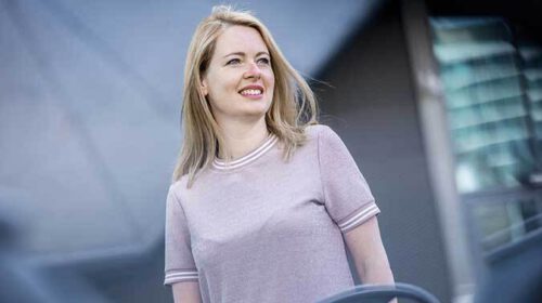 Esther van heerebeek interview astrologie Bloom web