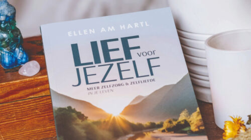 Lief voor jezelf Ellen Hartl Boekentip header artikel Bloom