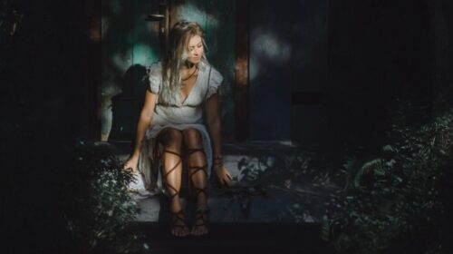 Nieuwe Maan in Waterman en Zonsverduistering 2026 header artikel Bloom