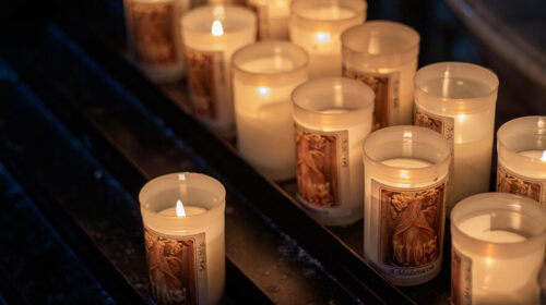 Noveenkaarsen kaars branden corona hoop Bloom web