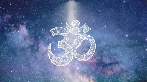 Hoe gebruik je de mantra ohm Bloom