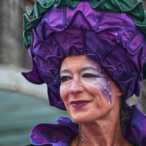Maaike Kerstens Kleur violet Artikel Bloom 2
