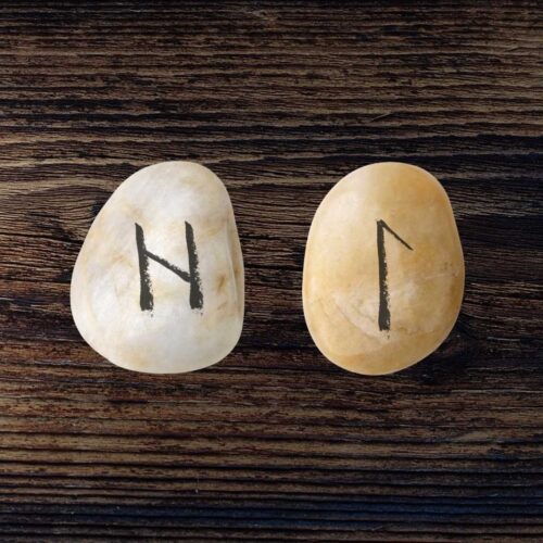 Tarot en Runenlegging Dossier 2024 Laguz reversed Hagalaz reversed