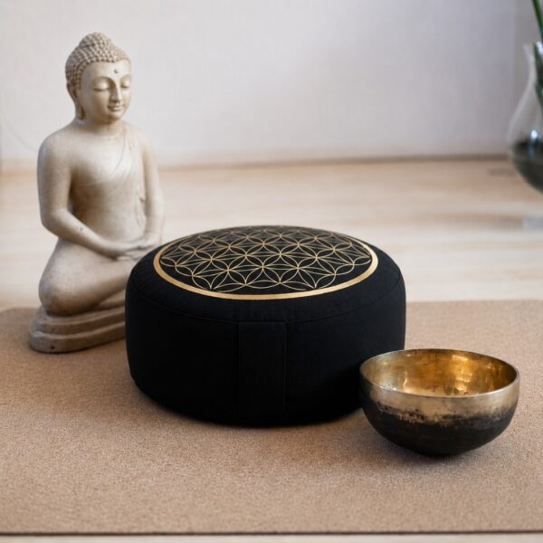 Meditatiekussen zwart goud levensbloem Bloom web