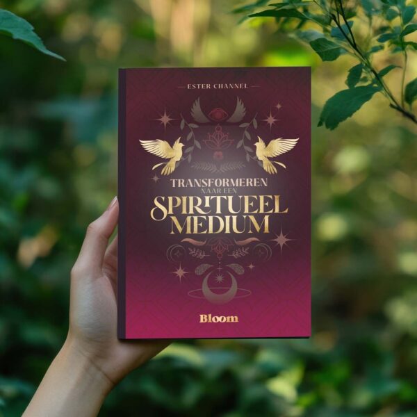 Transformeren naar een spiritueel medium Boek Ester Bloom 9789072189578 Front Mockup
